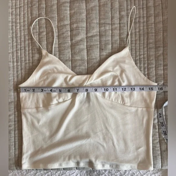 Timing White Twist Front Spaghetti Strap Tank – Size L - Picture 3 of 7
